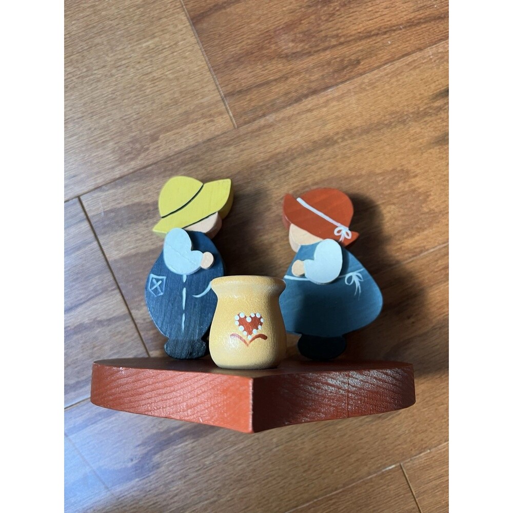 Vintage‎ Amish Folk Art Couple Candle Holder Hand Painted Wood Heart Decor